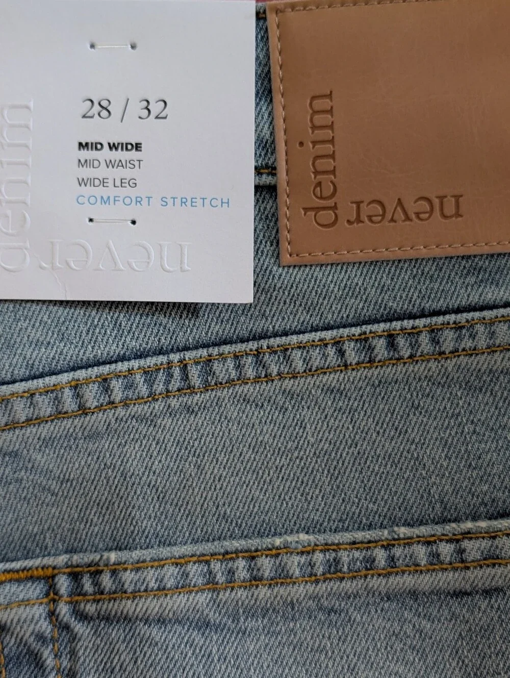 Never Denim Jeans *NWT * Size 28 * - Picture 2 of 2